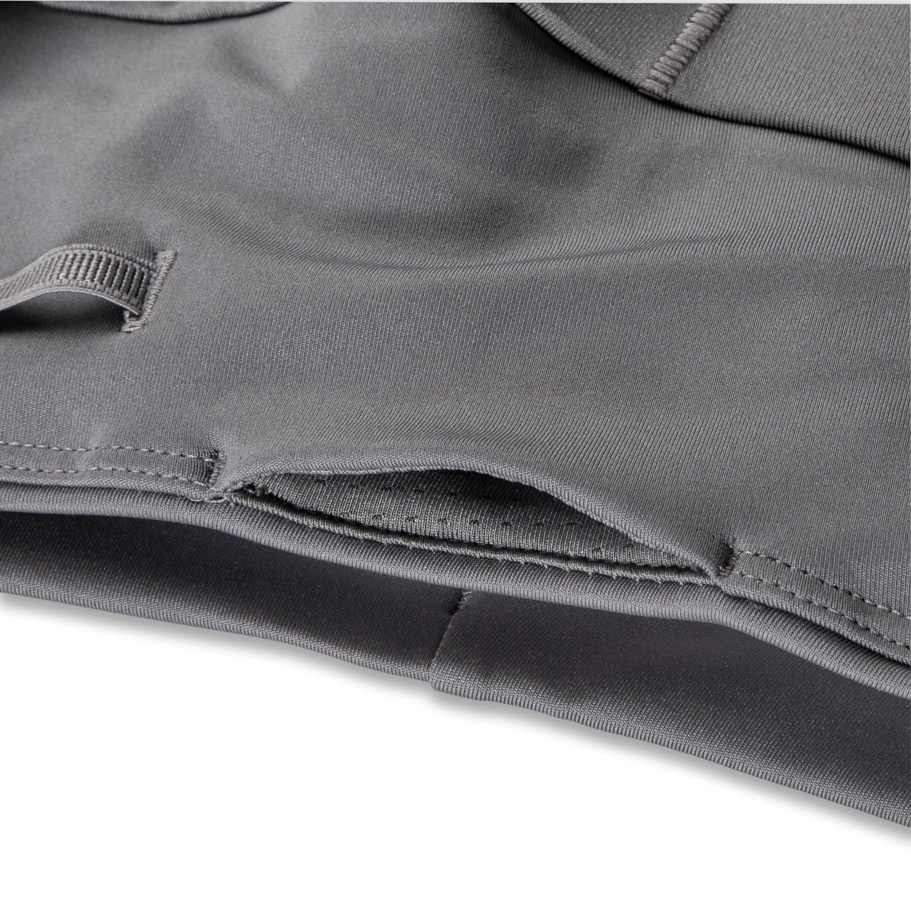 Brooks Chaser 7-inch Women's Running Short in HTR Charcoal gray, detail view