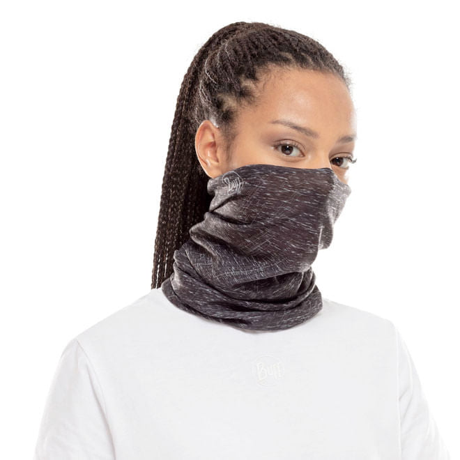 Woman wearing dark gray heathered Buff Cool Net UV+ neck gaiter over face