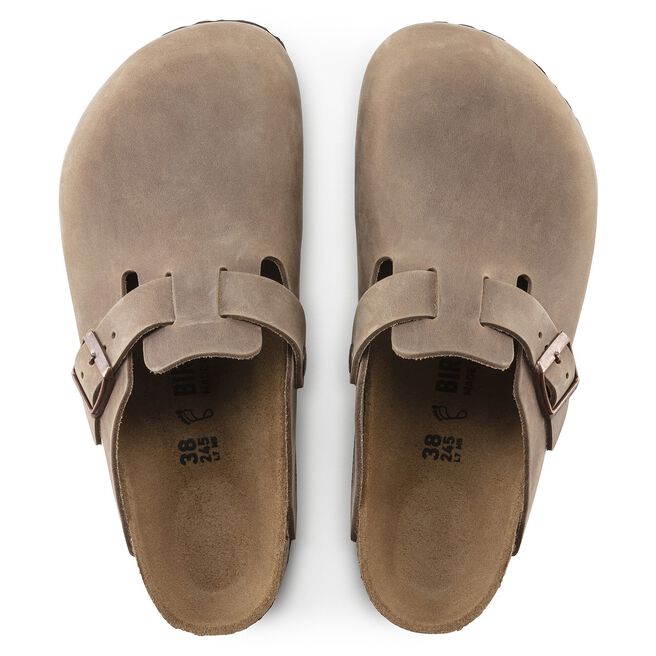 Birkenstock Boston clogs in tobacco oiled leather with adjustable buckle strap