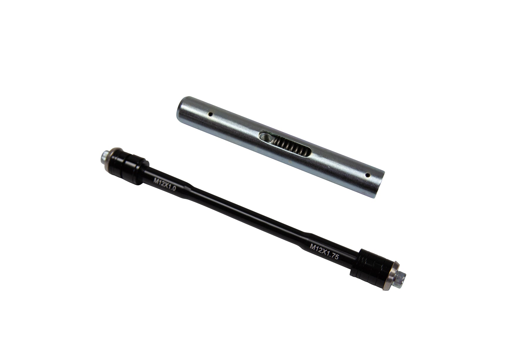 Saris thru axle adapter showing black rod with silver sleeve, M12X1.0 and M12X1.75 threading