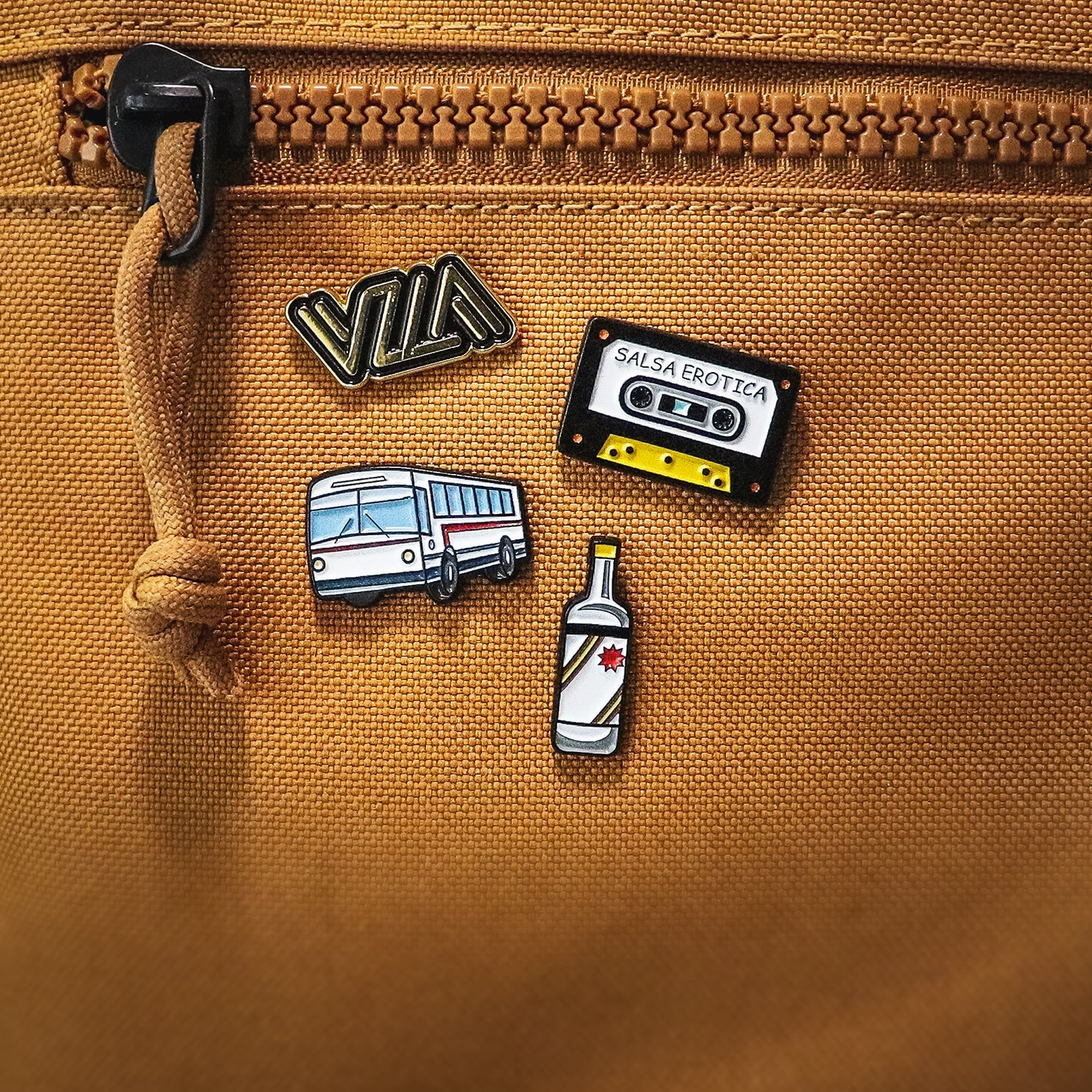 VZLA Anís Botella Pin