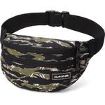 Dakine camouflage hip pack waist bag with black adjustable belt and zipper compartments