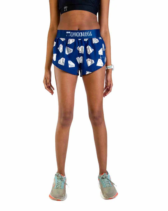 Chicknlegs Women's Diamonds 1.5" Split Shorts - M
