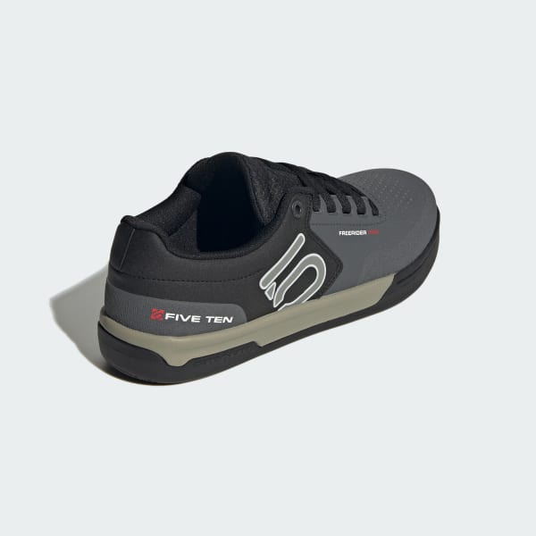 Five Ten Freerider Pro MTB shoe in dark grey with black details