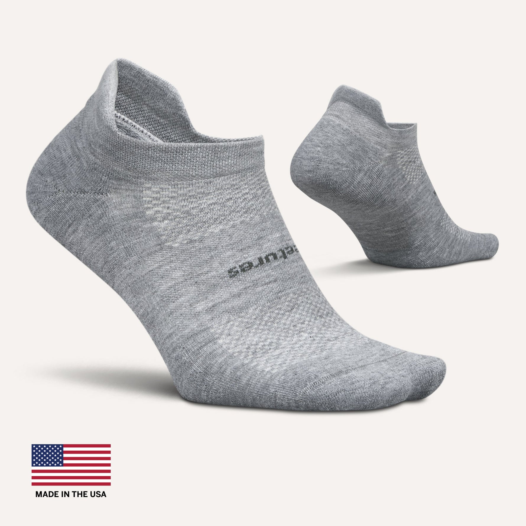Feetures grey no-show athletic socks with cushioned sole and tab design
