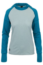 Flylow Gear Moonlight women's hooded shirt in cloud colorway with teal sleeves