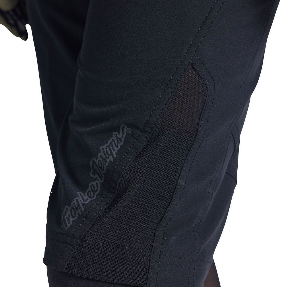 Troy Lee Designs Ruckus cycling shorts in black with knee padding detail
