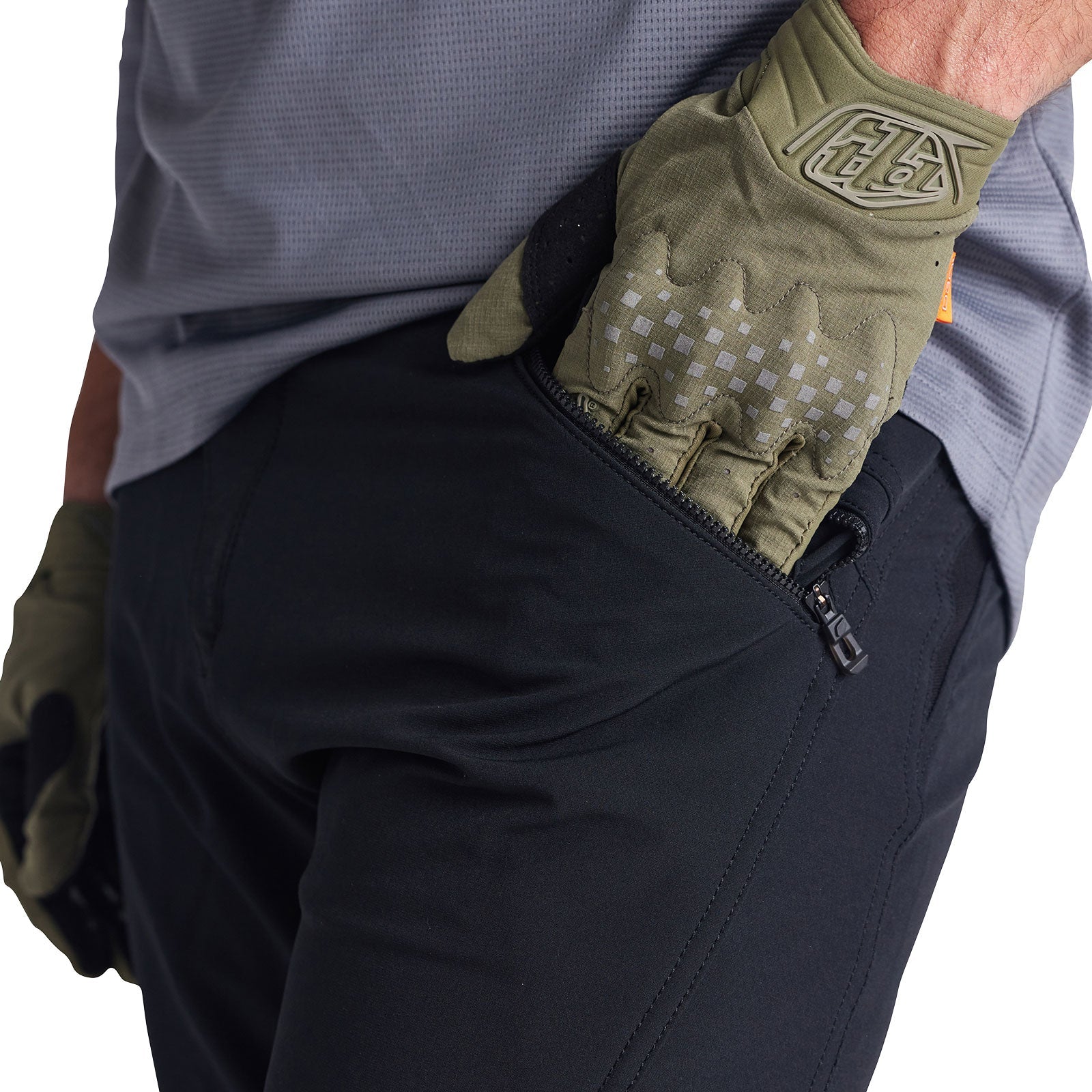 Troy Lee Ruckus cycling shorts in black with zippered pocket detail