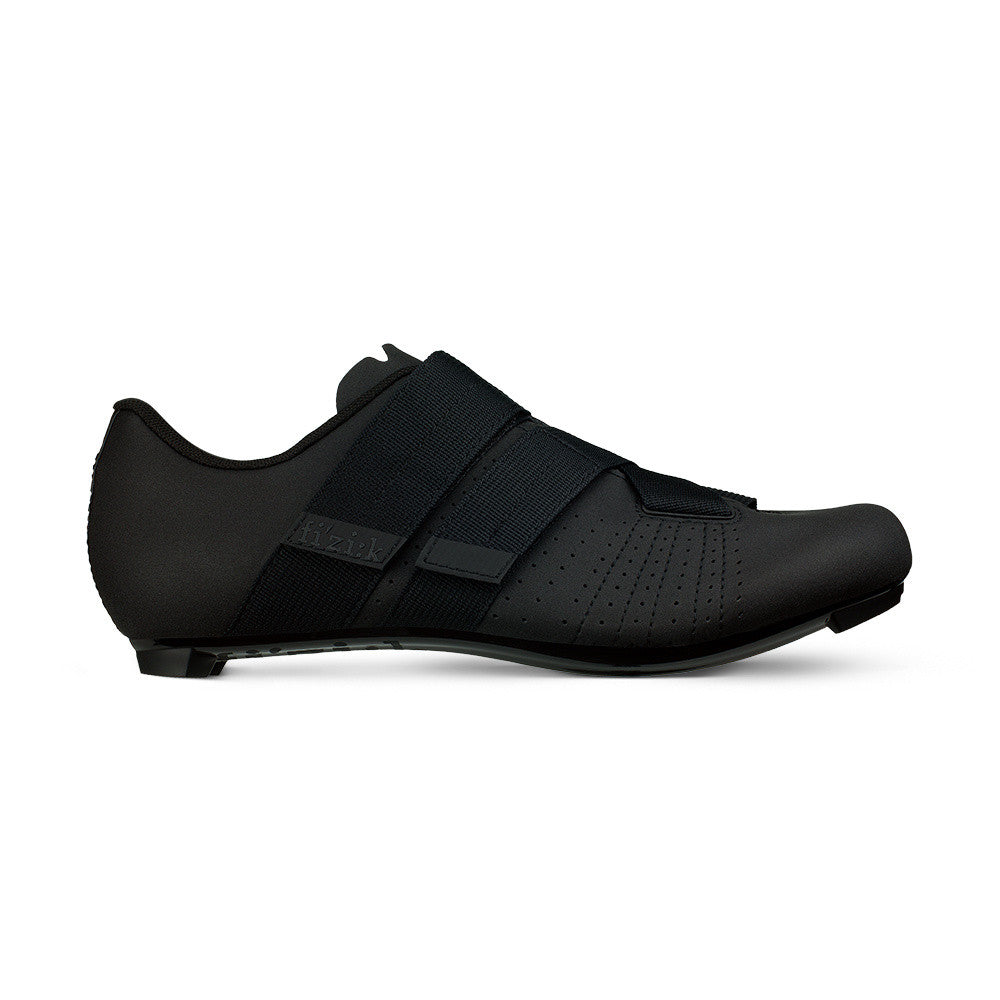 Fizik Tempo R5 PowerStrap cycling shoes in black with velcro straps