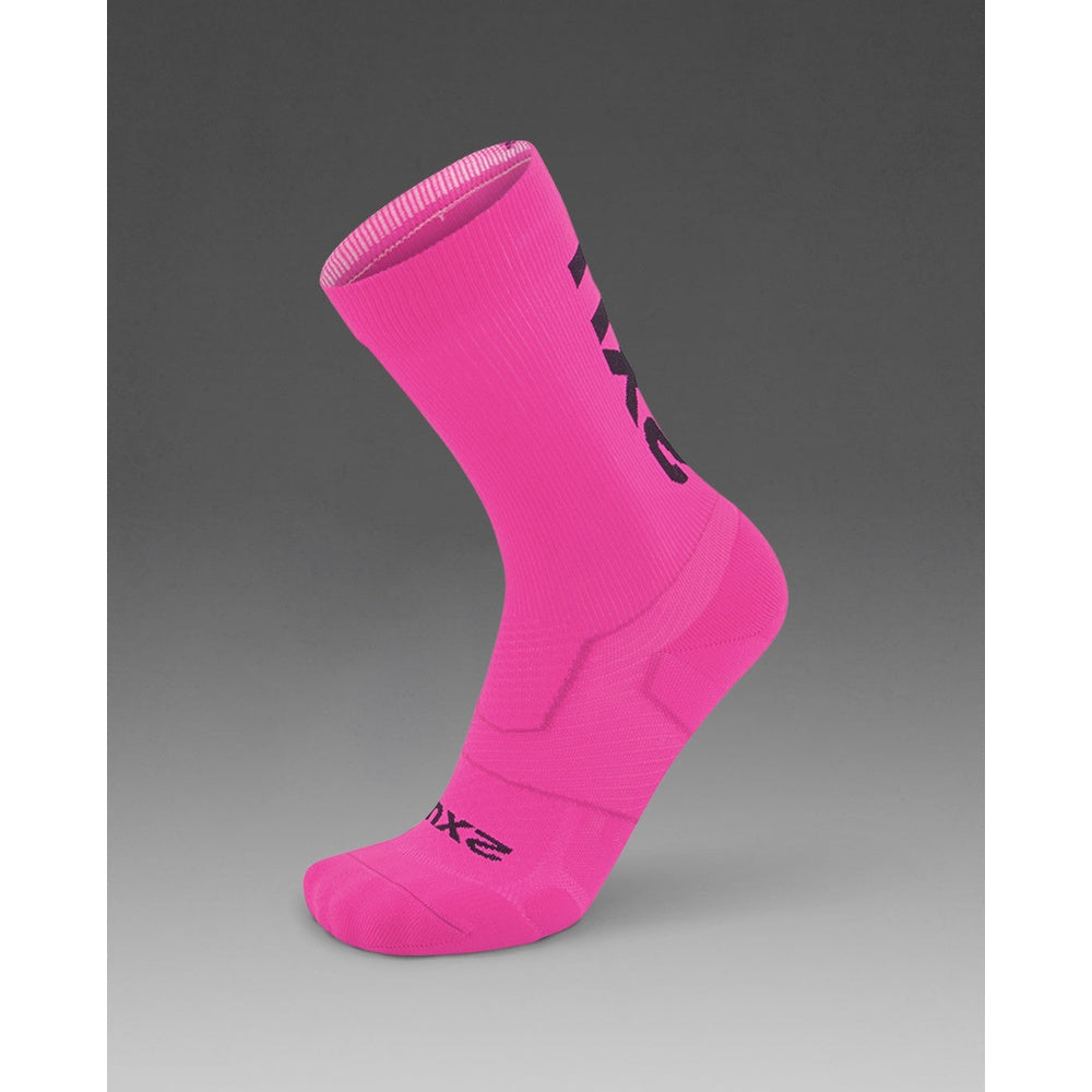 2XU Vectr Light Cushion crew sock in bright fuchsia pink with black branding