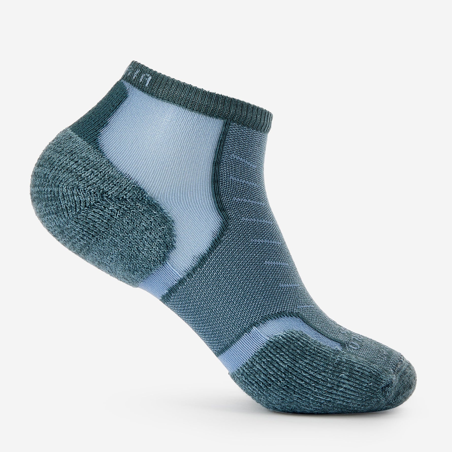 Experia Light Cushion Low-Cut ankle sock in spearmint teal with cushioned heel and toe