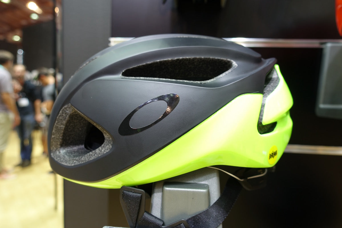 Oakley Aro 3 Mips Helmet