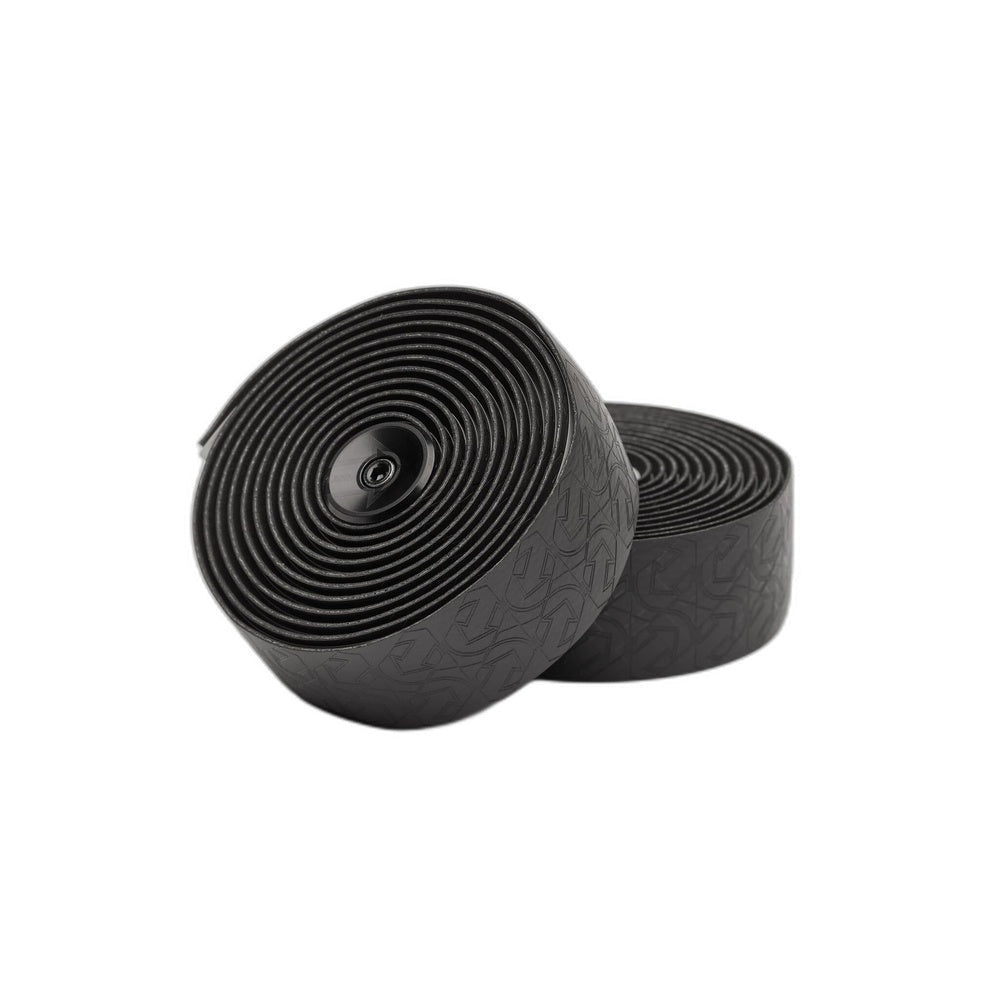 Pro Peaked Team Black PU / 2.5mm