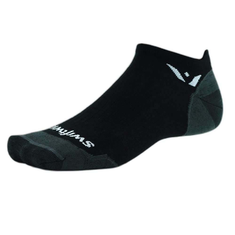 Swiftwick Pursuit Zero Tab Socks - Black, Small