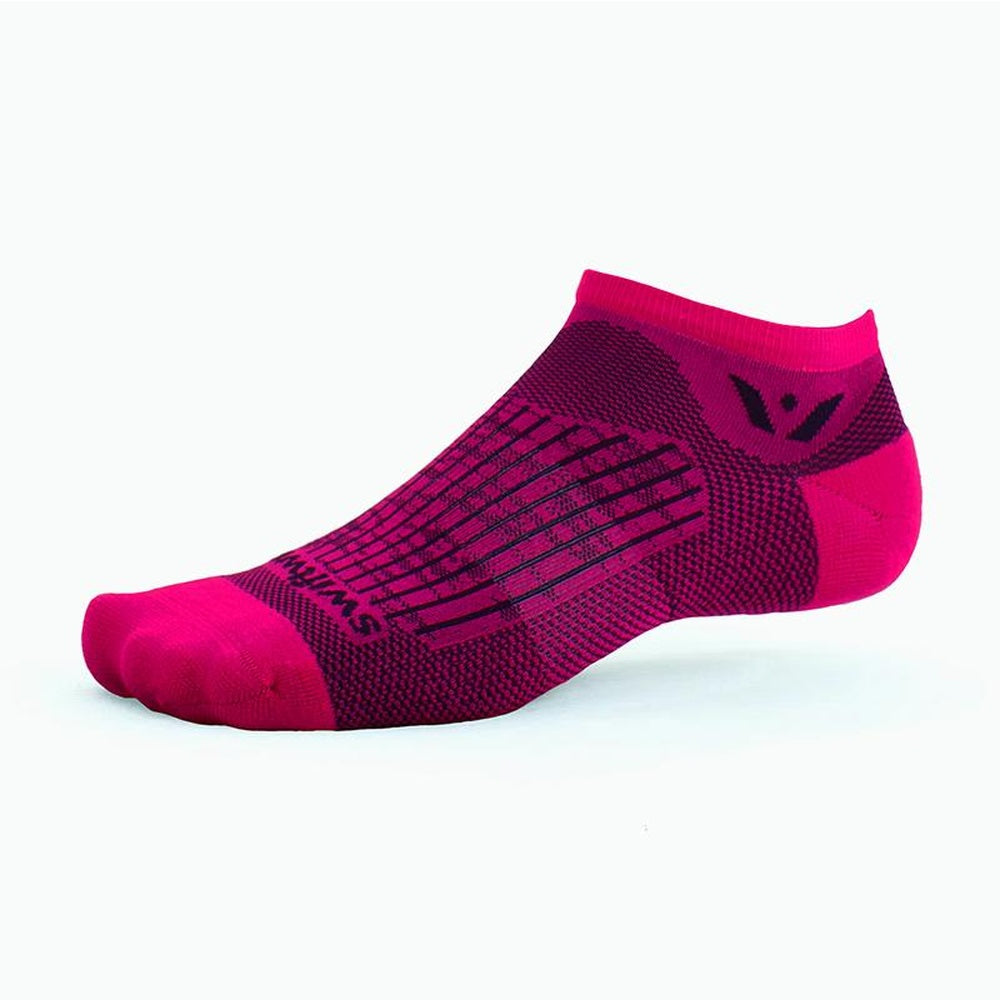 Swiftwick Aspire Zero Socks - Bolt Fuchsia/Black