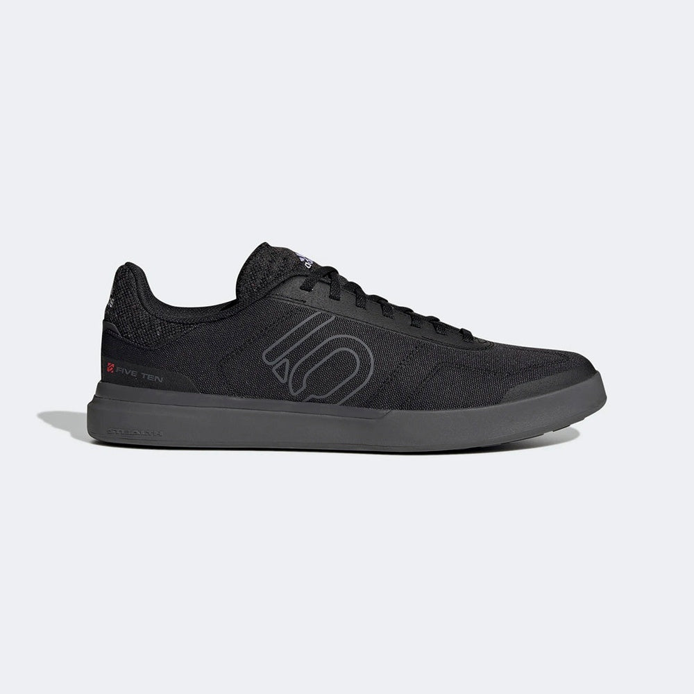 Five Ten Sleuth DLX Canvas men's shoe in black with grey accents