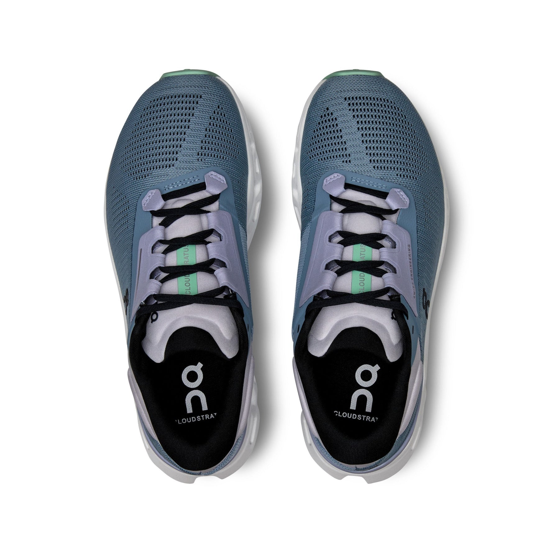 On Cloudstratus 3 women's running shoes in metal blue with wisteria purple accents