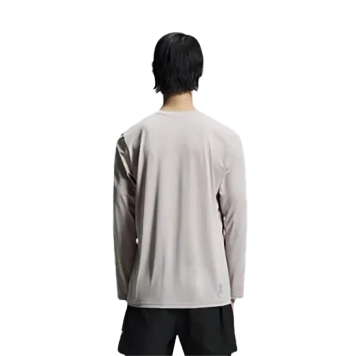 Man wearing On Core Long-T in fade color, back view studio shot