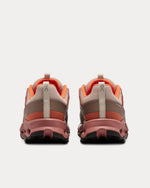 On Cloudhorizon running shoes in fog and mahogany colorway, rear view