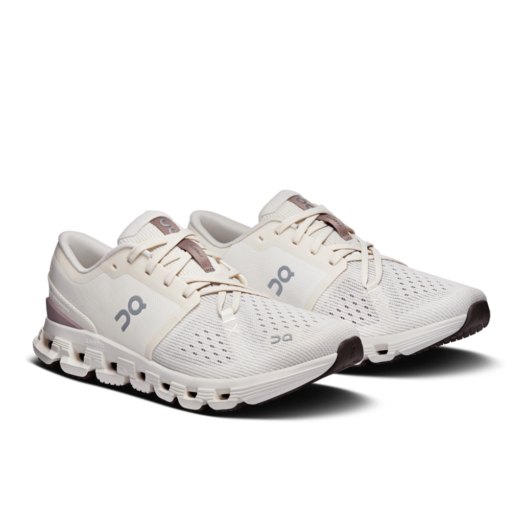 On Cloud X 4 women's running shoes in ivory and heron colorway