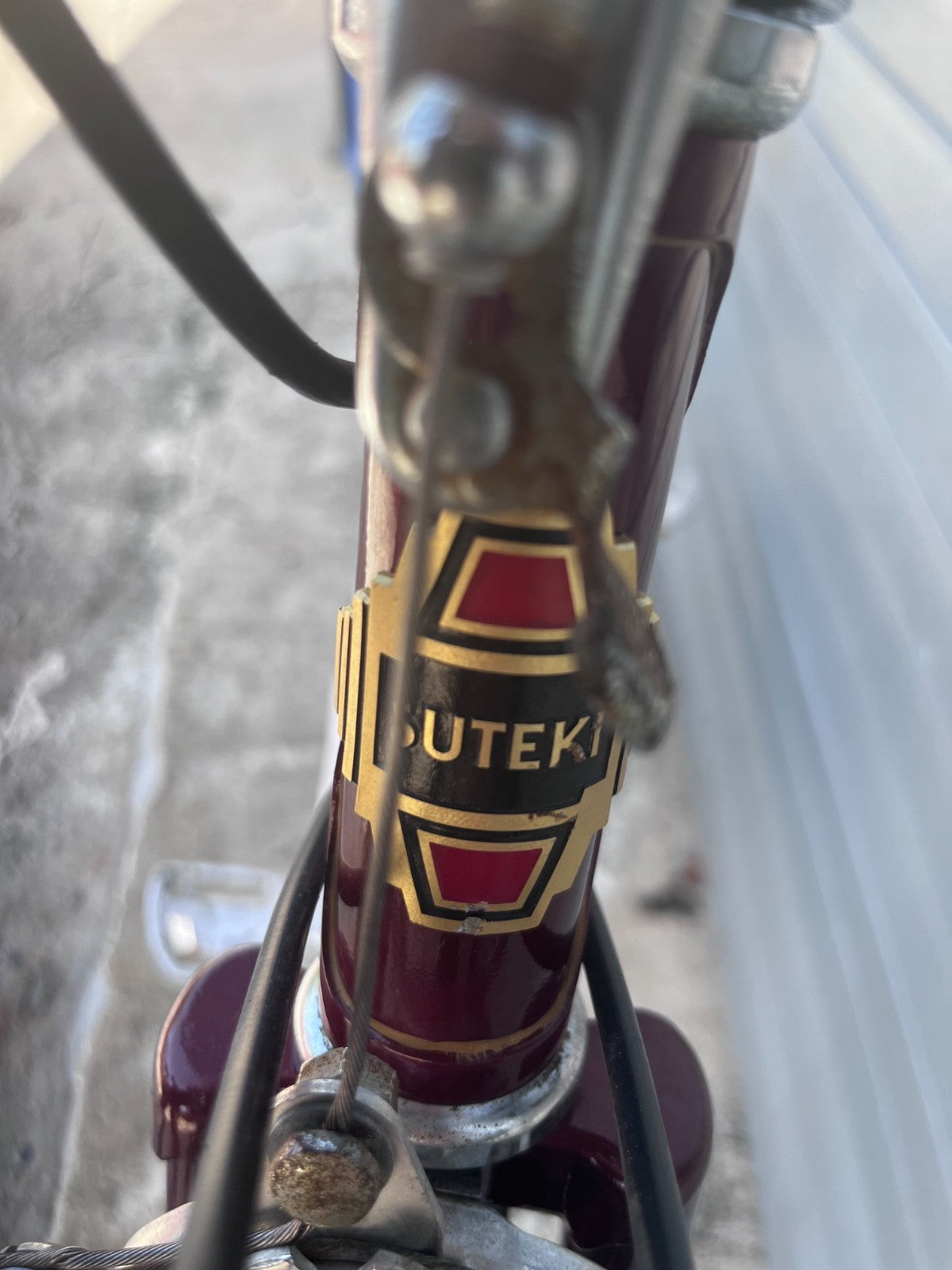 SUTEKI head badge decal on vintage 1978 Japanese steel bike frame