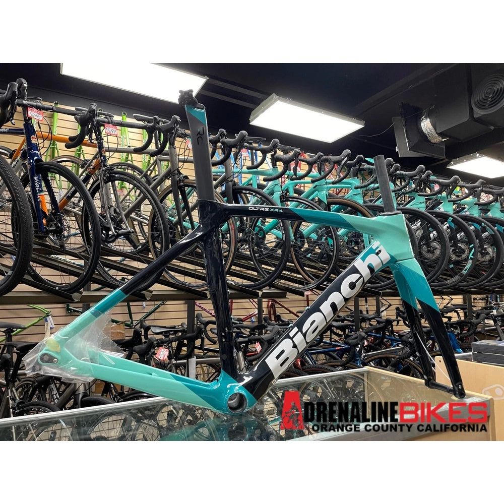 Bianchi Oltre XR4 Rim Brake Graphite Race/Celeste Frame 53