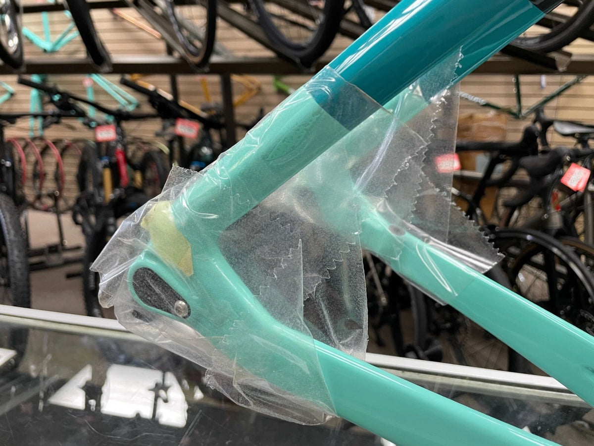 Bianchi Oltre XR4 Rim Brake Graphite Race/Celeste Frame 53