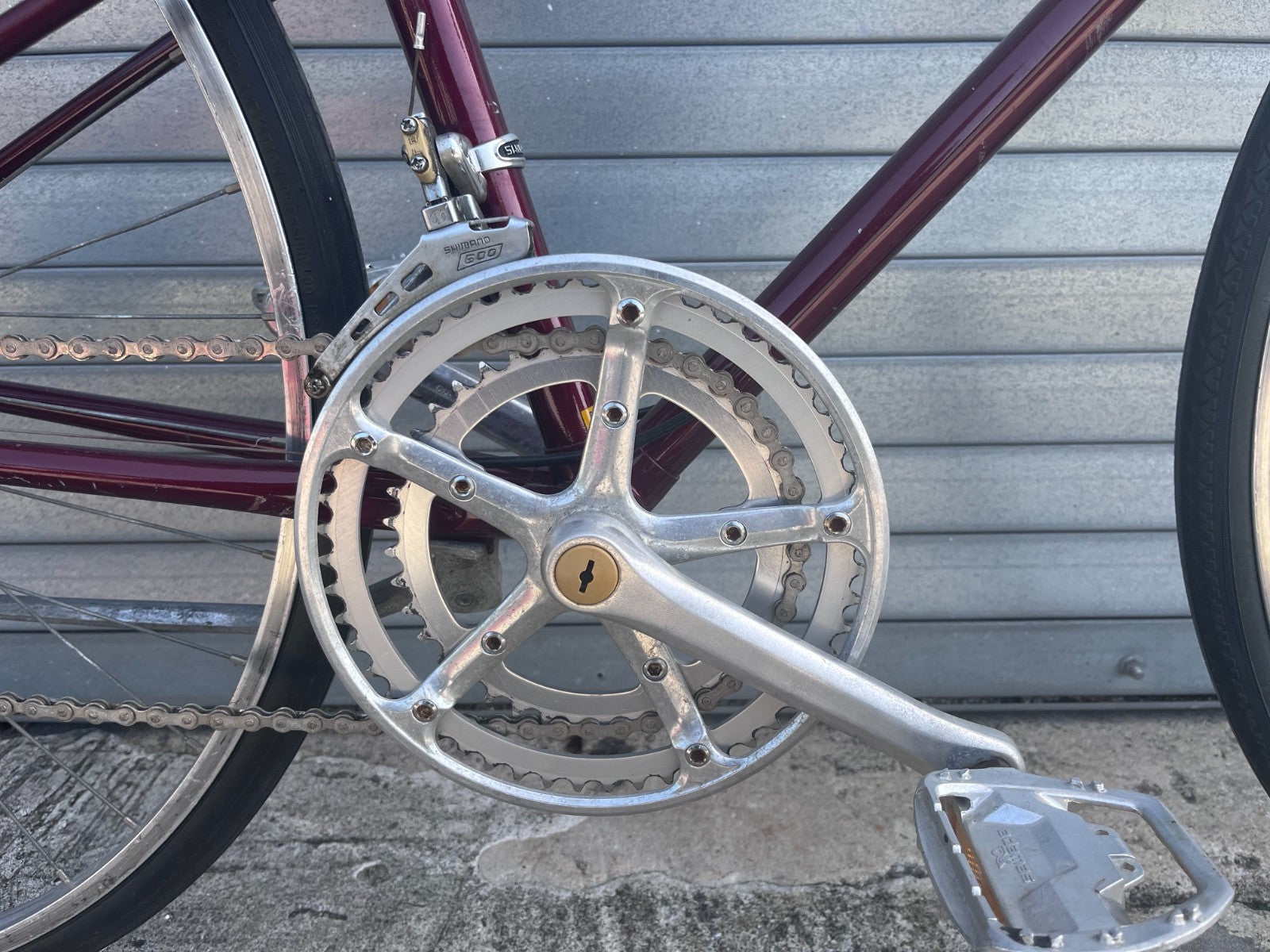 SUTEKI vintage road bike crankset and chainring close-up